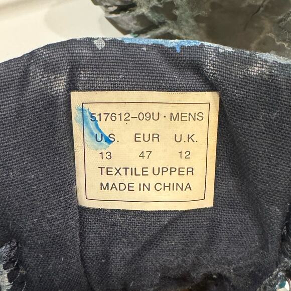 Levi’s Men’s Abstract Handpainted Combat Boots - Picture 10 of 10